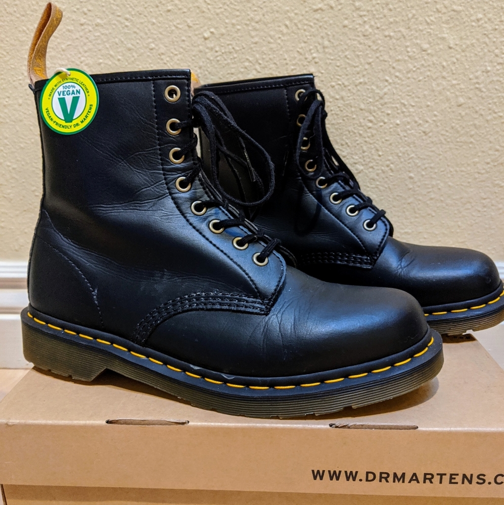 VEGAN Dr Martens 1460 Lace up Combat Boots SZ 10